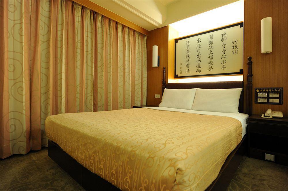 On Sight Inn Taichung Exterior foto